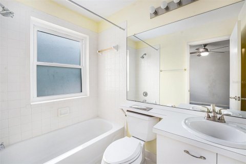 Adosado en venta en Saint Petersburg, Florida, 3 dormitorios, 166.85 m2 № 1826978 - foto 14