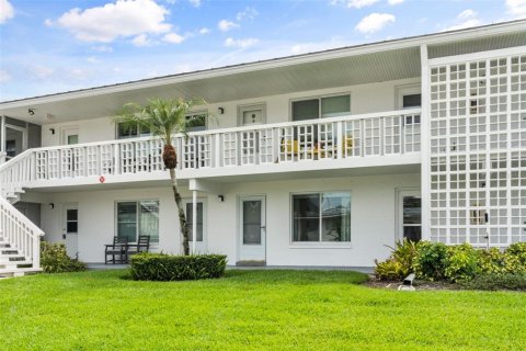 Copropriété à vendre à Maitland, Floride: 2 chambres, 75.81 m2 № 2284479 - photo 2