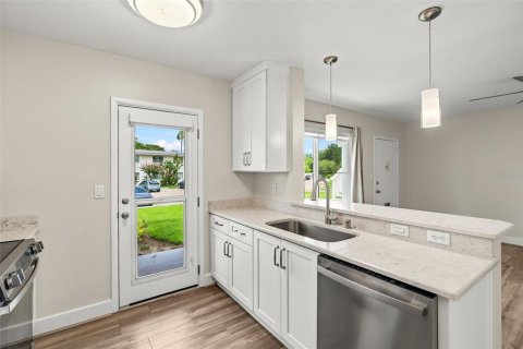 Copropriété à vendre à Maitland, Floride: 2 chambres, 75.81 m2 № 2284479 - photo 13