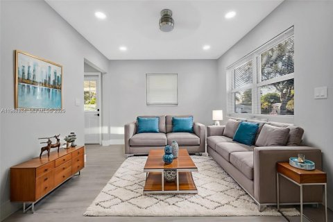 House in Miramar, Florida 2 bedrooms, 60.01 sq.m. № 2003351 - photo 14