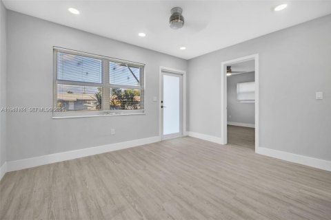 House in Miramar, Florida 2 bedrooms, 60.01 sq.m. № 2003351 - photo 4