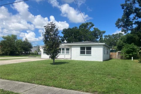 House in Clearwater, Florida 3 bedrooms, 120.87 sq.m. № 1855579 - photo 2