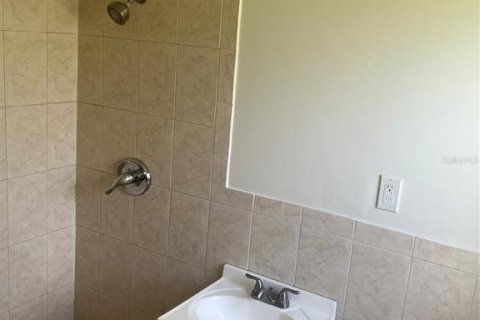 House in Clearwater, Florida 3 bedrooms, 120.87 sq.m. № 1855579 - photo 17