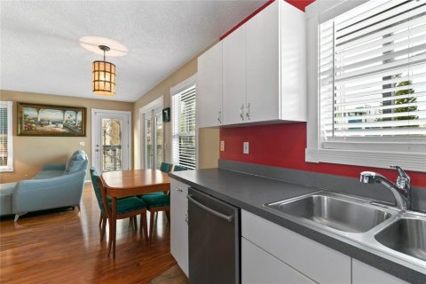 Apartamento en alquiler en Bradenton Beach, Florida, 2 dormitorios, 140.38 m2 № 2108543 - foto 8