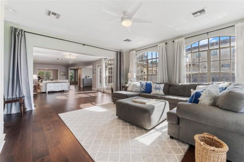 Купить виллу или дом в Уиндермир, Флорида 9 комнат, 279.08м2, № 2110871 - фото 18