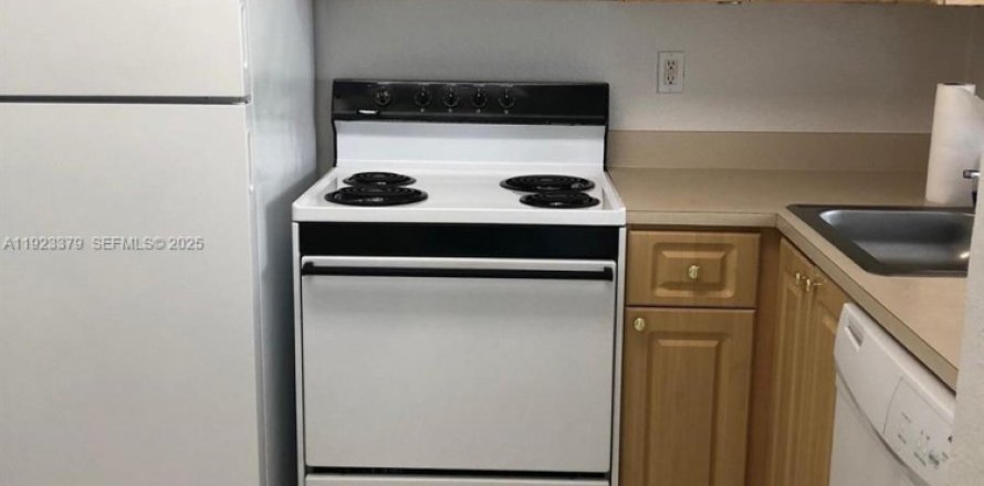 Condo à Miami, Floride, 1 chambre  № 1983564