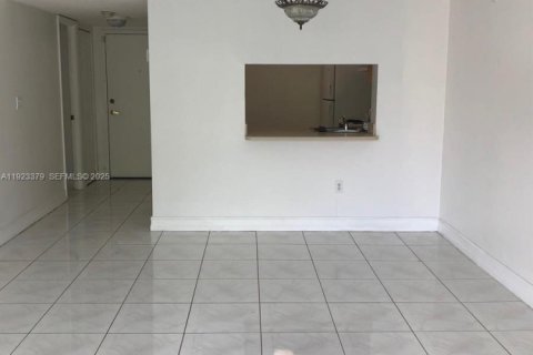 Copropriété à louer à Miami, Floride: 1 chambre № 1983564 - photo 13