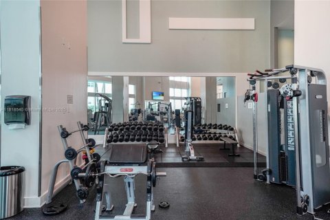 Condo in Miami, Florida, 2 bedrooms  № 1776129 - photo 23