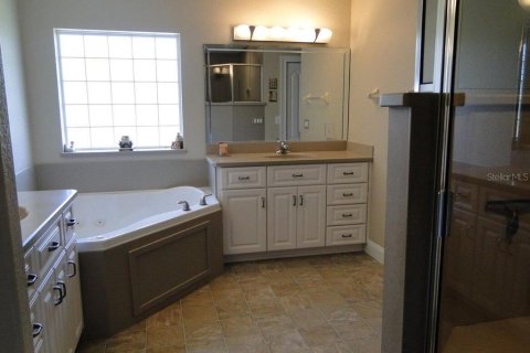 Villa ou maison à vendre à Summerfield, Floride: 4 chambres, 222.97 m2 № 2433104 - photo 12