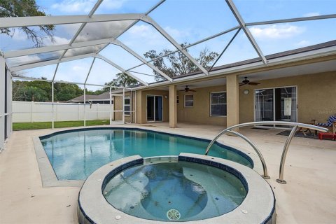 Villa ou maison à vendre à Tampa, Floride: 4 chambres, 154.68 m2 № 2424194 - photo 27