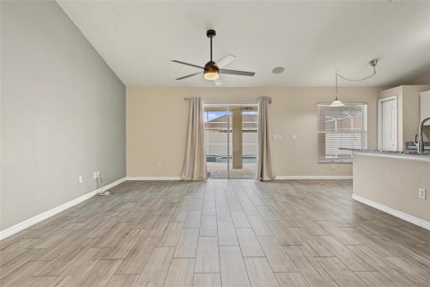 Villa ou maison à vendre à Tampa, Floride: 4 chambres, 154.68 m2 № 2424194 - photo 6