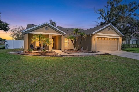 Villa ou maison à Tampa, Floride 4 chambres, 154.68 m2 № 2424194