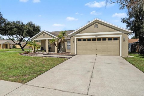 Villa ou maison à vendre à Tampa, Floride: 4 chambres, 154.68 m2 № 2424194 - photo 2