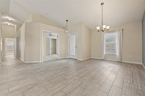 Villa ou maison à vendre à Tampa, Floride: 4 chambres, 154.68 m2 № 2424194 - photo 7
