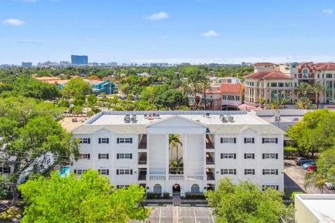 Condo in Fort Lauderdale, Florida, 1 bedroom № 2183239 - photo 28