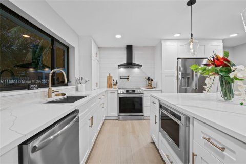 Casa en venta en Fort Lauderdale, Florida, 3 dormitorios № 1966026 - foto 22