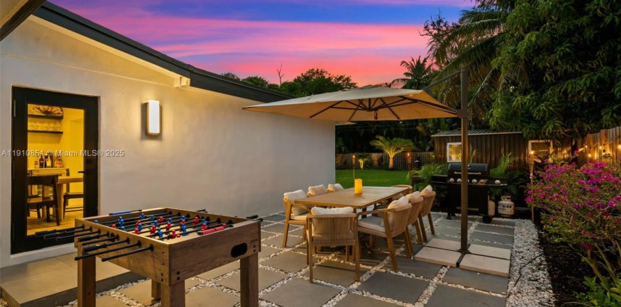 Casa en Fort Lauderdale, Florida 3 dormitorios № 1966026