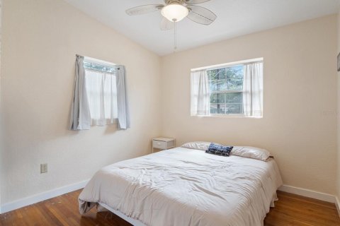 House in Orlando, Florida 5 bedrooms, 246.19 sq.m. № 1822493 - photo 12