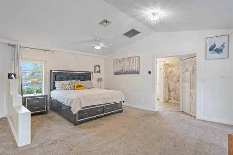 House in Orlando, Florida 5 bedrooms, 246.19 sq.m. № 1822493 - photo 28