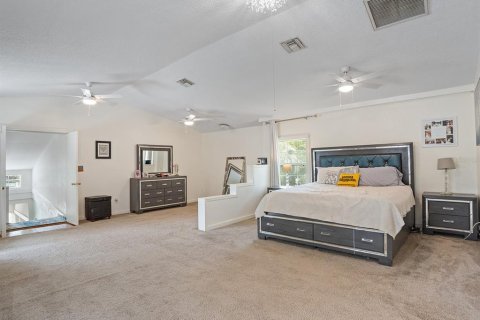 House in Orlando, Florida 5 bedrooms, 246.19 sq.m. № 1822493 - photo 29