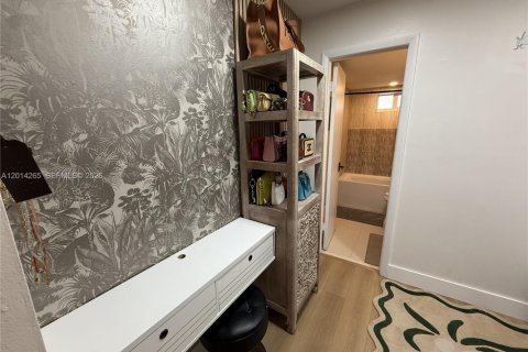Снять в аренду кондоминиум в Майами-Бич, Флорида 2 спальни, 69.86м2, № 2076243 - фото 14