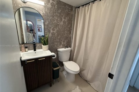 Снять в аренду кондоминиум в Майами-Бич, Флорида 2 спальни, 69.86м2, № 2076243 - фото 17