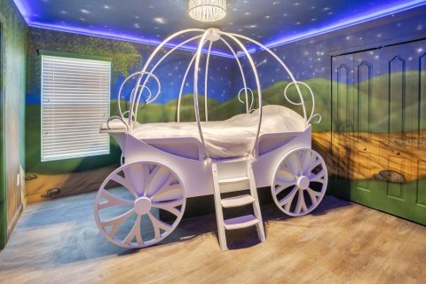Villa ou maison à vendre à Davenport, Floride: 8 chambres, 363.15 m2 № 2410217 - photo 9