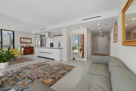 Купить кондоминиум в Майами, Флорида 2 спальни, 127.93м2, № 1698648 - фото 12