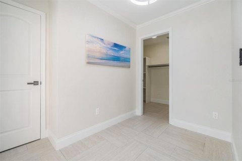 House in Clearwater, Florida 4 bedrooms, 245.91 sq.m. № 1677191 - photo 19