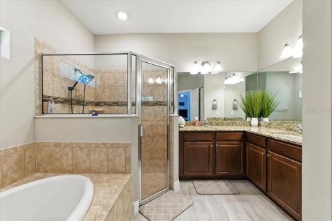 House in Palm Coast, Florida 4 bedrooms, 205.13 sq.m. № 1913489 - photo 28