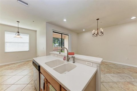 Condo in Sarasota, Florida, 3 bedrooms  № 1876838 - photo 13