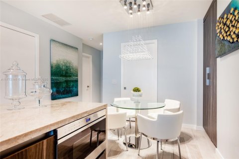 Copropriété à vendre à Miami, Floride: 2 chambres, 110.18 m2 № 1865528 - photo 6