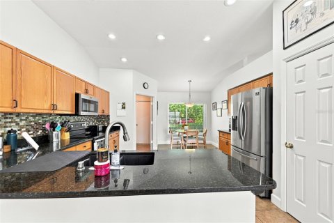 House in Valrico, Florida 4 bedrooms, 189.06 sq.m. № 2235419 - photo 12