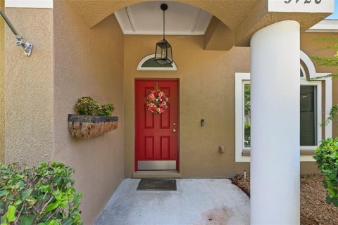 House in Valrico, Florida 4 bedrooms, 189.06 sq.m. № 2235419 - photo 9