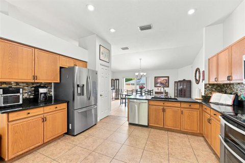 House in Valrico, Florida 4 bedrooms, 189.06 sq.m. № 2235419 - photo 15