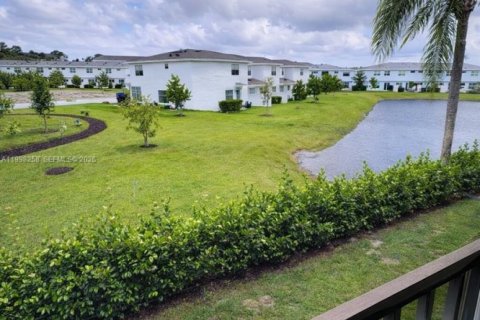 Купить кондоминиум в Лейк-Уорт, Флорида 2 спальни, 73.39м2, № 2065447 - фото 4