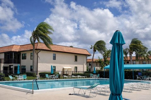 Купить кондоминиум в Лейк-Уорт, Флорида 2 спальни, 73.39м2, № 2065447 - фото 17