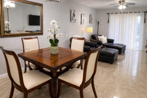 Купить кондоминиум в Лейк-Уорт, Флорида 2 спальни, 73.39м2, № 2065447 - фото 6