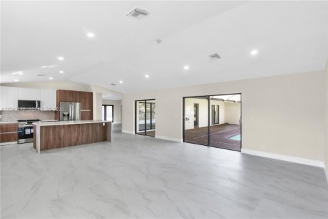 Casa en venta en Coral Springs, Florida, 4 dormitorios, 245.73 m2 № 2007478 - foto 7