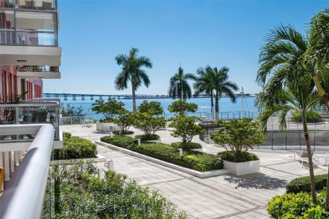 Condo in Miami, Florida, 1 bedroom  № 1974904 - photo 22