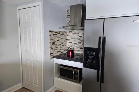 Copropriété à louer à Treasure Island, Floride: 1 chambre, 37.16 m2 № 2418650 - photo 6