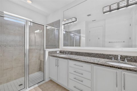 Villa ou maison à vendre à Poinciana, Floride: 2 chambres, 158.21 m2 № 2339666 - photo 23