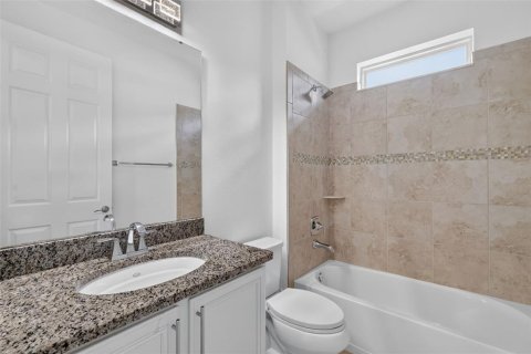 Villa ou maison à vendre à Poinciana, Floride: 2 chambres, 158.21 m2 № 2339666 - photo 27