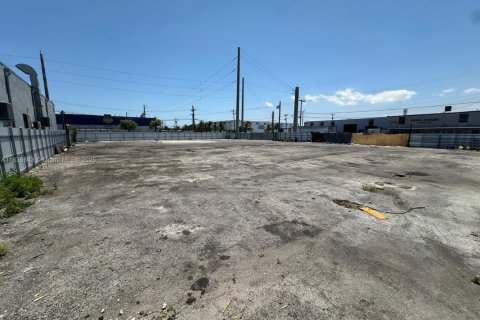 Immobilier commercial à vendre à Miami, Floride № 1820175 - photo 1