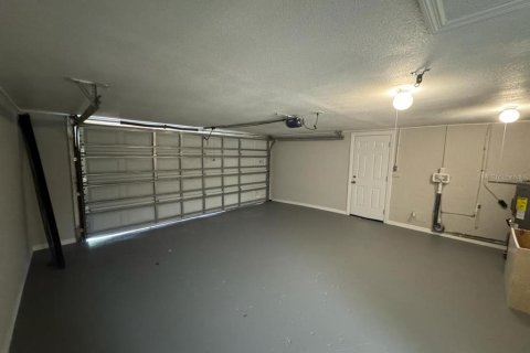 House in Port Richey, Florida 4 bedrooms, 182.27 sq.m. № 1759438 - photo 25