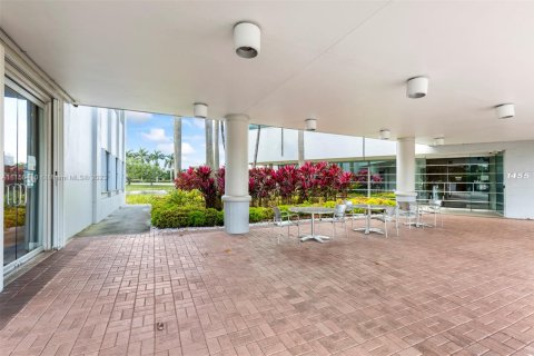 Commercial property in Weston, Florida № 2076086 - photo 24