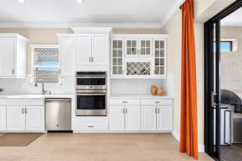 Villa ou maison à vendre à Bradenton, Floride: 3 chambres, 281.03 m2 № 2431765 - photo 20