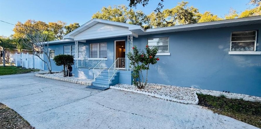 Casa en Lakeland, Florida 3 dormitorios, 143.26 m2 № 2435113