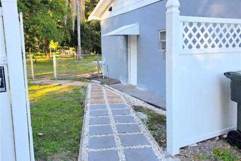 Casa en venta en Lakeland, Florida, 3 dormitorios, 143.26 m2 № 2435113 - foto 2