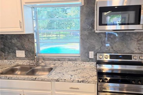 Casa en venta en Lakeland, Florida, 3 dormitorios, 143.26 m2 № 2435113 - foto 4